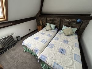 Photo 33- click for photo gallery